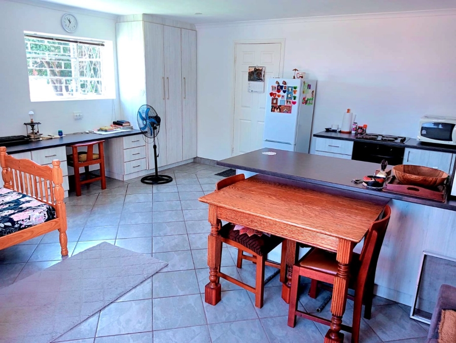 5 Bedroom Property for Sale in Vanes Estate Eastern Cape